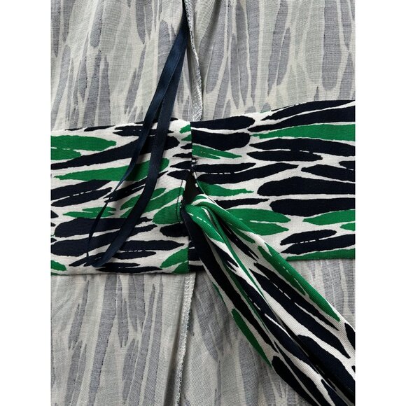 Diane von Furstenberg 100% Silk Modern Wrap Dress Sz 4 Green Abstract Ikat Print - Picture 10 of 10